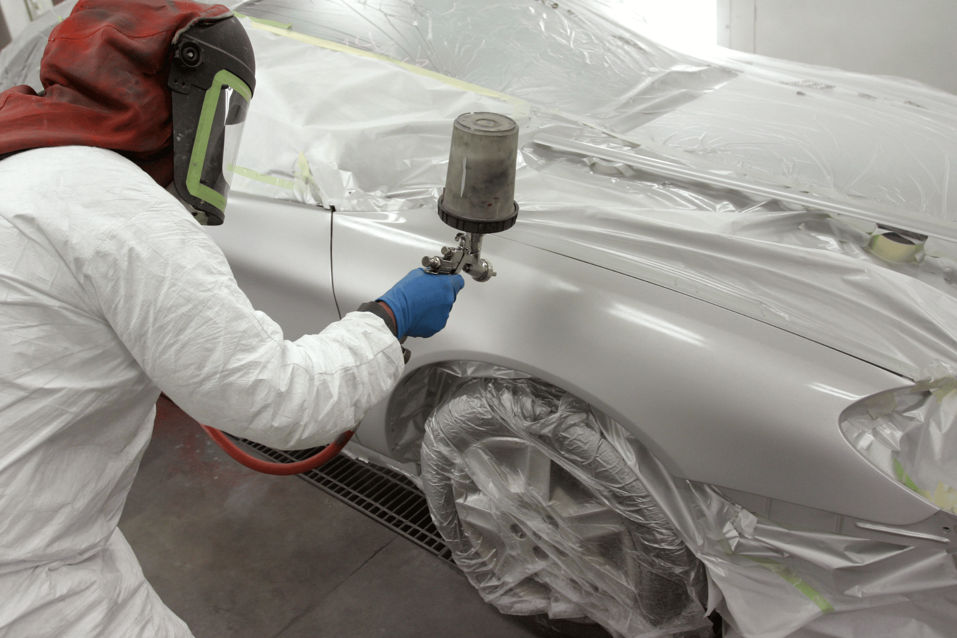 APPLYING PAINT PRIMER